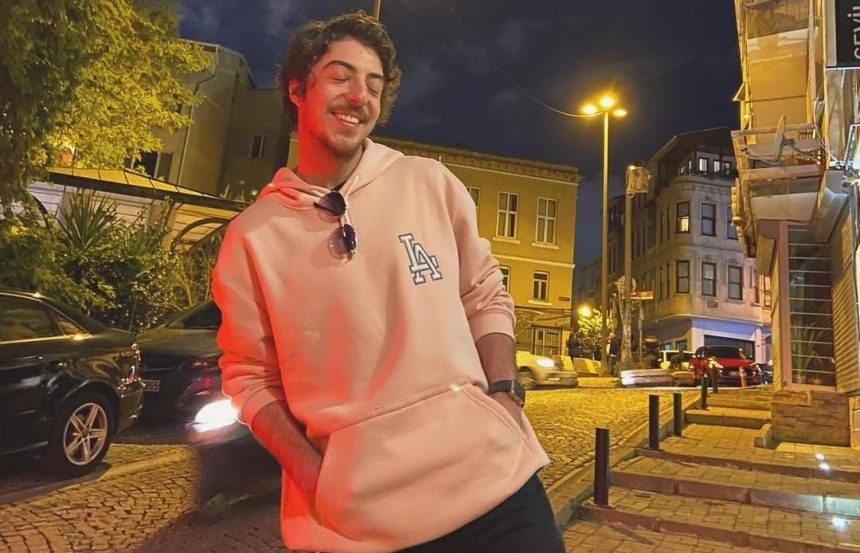 mekin sezer, mekin sezer kimdir, mekin sezer kaç yaşında, ahmet mekin, muhabir dizisi