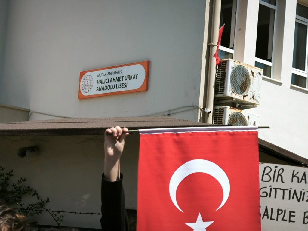 marmaris proje okulları, marmaris proje okulları eylem, marmaris halıcı ahmet urkay anadolu lisesi, marmaris halıcı ahmet urkay anadolu lisesi eylem, marmaris eğitim iş