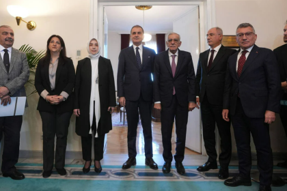 faik özgür erol faik özgür erol kimdir faik özgür imralı heyeti dem parti