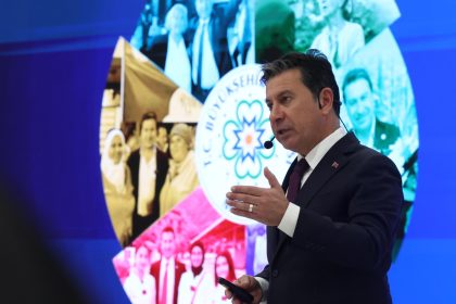 muğla 1 yılı değerlendirme ve bilgilendirme toplantısı, muğla ahmet aras, muğlada son 1 yıl, muğla büyükşehir belediyesi, muğla büyükşehir belediye başkanı