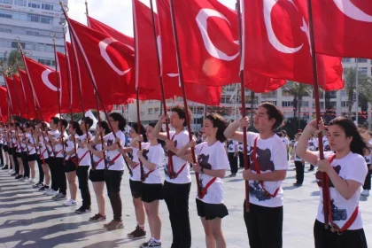 19 mayıs bankalar açık mı, 19 mayis resmi tatil mi, 19 mayıs günü bankalar açık mı, yarın bankalar açık mı, 19 mayıs da bankalar açık mı