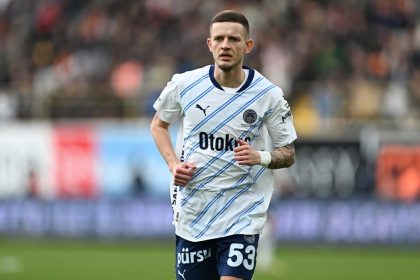 sebastian szymanski sebastian szymanski transfer fenerbahçe szymanski fenerbahçe transfer szymanski paylaşım