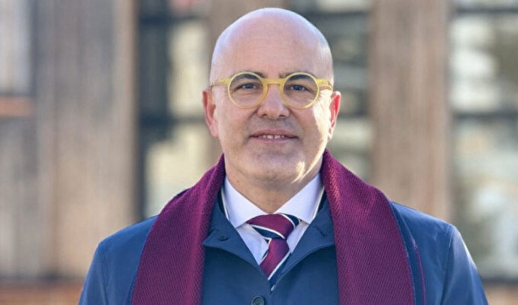kıvanç zaimler kimdir
kıvanç zaimler
cenk alper
kıvanç zaimler sabancı
kıvanç zaimler nereli