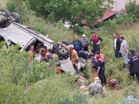 kavaklıdere kaza, kavaklıdere şarampole yuvarlanan araç, kavaklıdere kaza, kavaklıdere dört yaralı