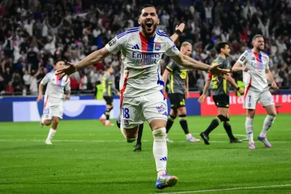 rayan cherki rayan cherki transfer rayan cherki fenerbahçe fenerbahçe transfer Manchester City rayan cherki