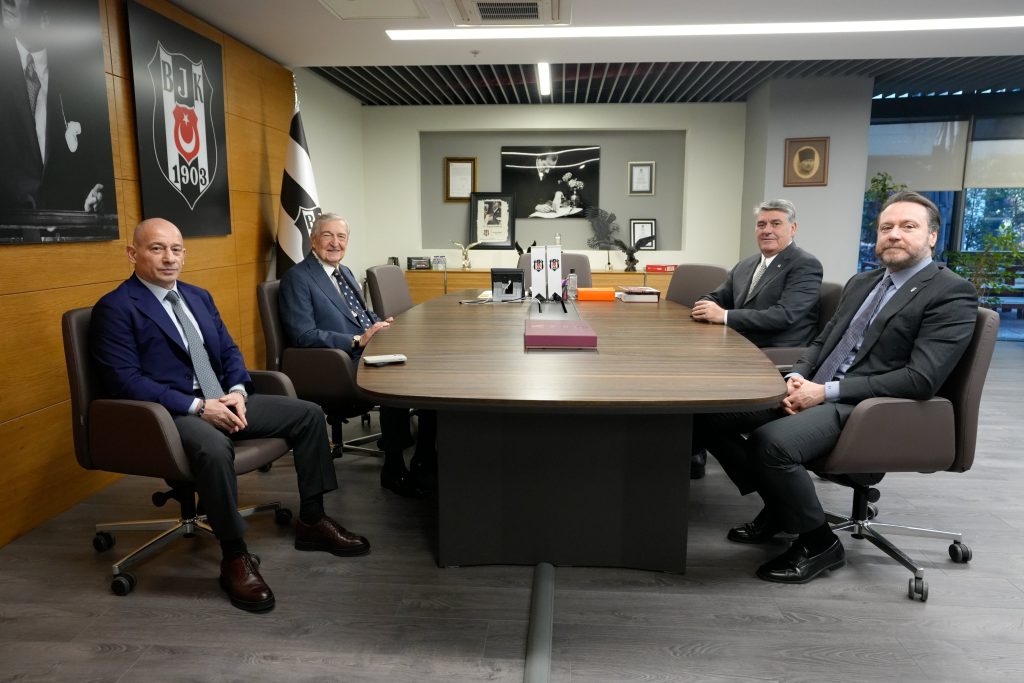 rahmi koç bjk ziyareti rahmi koç serdal adalı rahmi koç kaç yaşında rahmi koç beşiktaş rahmi koç