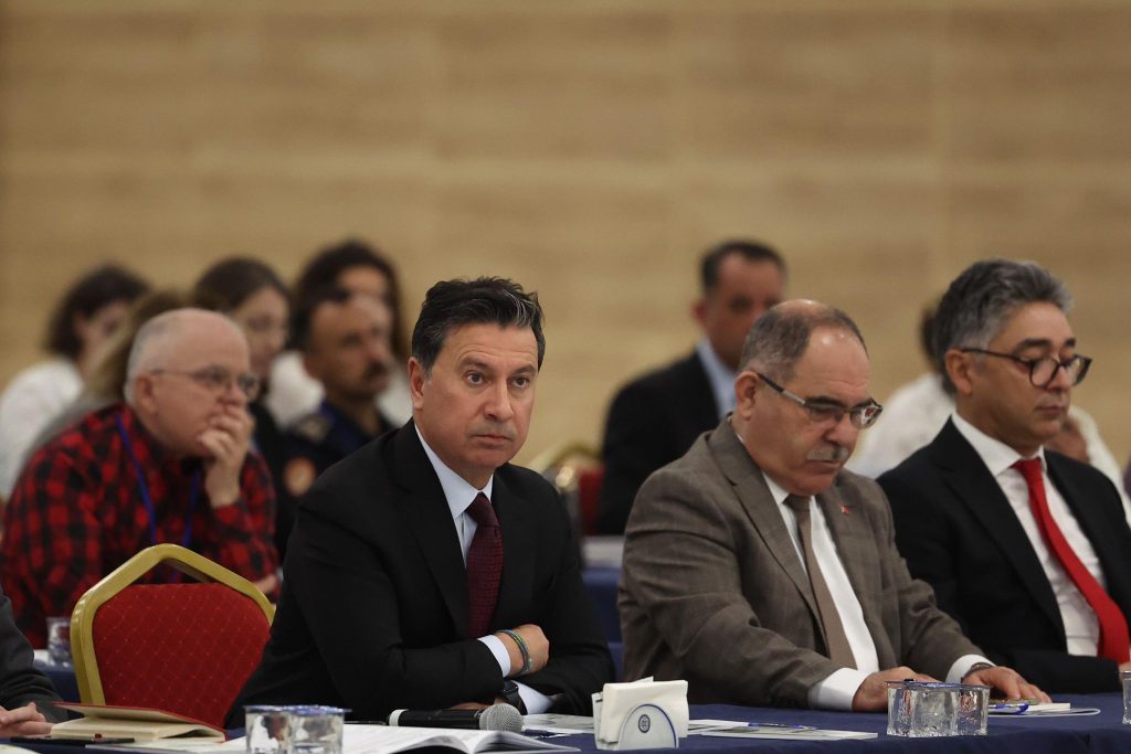 Muğla İklim Değişikliği Yerel Taraflar Konferansı, Muğla büyükşehir belediye konferans, ahmet aras iklim krizi, muğla iklim krizi