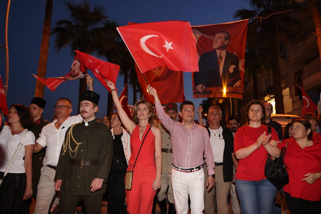 marmaris gençlik festivali, marmaris bulutsuzluk özlemi, marmaris 19 mayıs, marmaris belediyesi 19 mayıs, marmaris belediyesi gençlik festivali