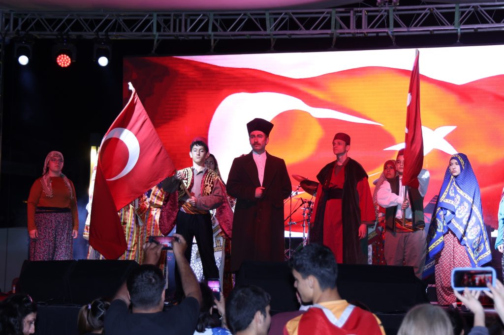 marmaris gençlik festivali, marmaris bulutsuzluk özlemi, marmaris 19 mayıs, marmaris belediyesi 19 mayıs, marmaris belediyesi gençlik festivali