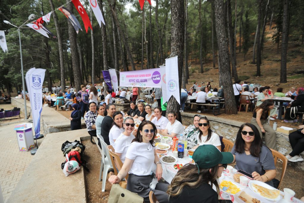 muğla büyükşehir belediyesi iş birliği Muğla Büyükşehir Belediyesi Kadın Koalisyonu Avrupa Yerel Yaşamda Kadın-Erkek Eşitliği Şartının Uygulanması ve İzlenmesine Yönelik İş Birliği Protokolü