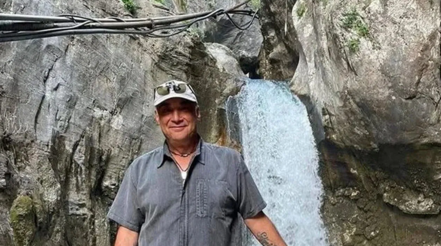 mehmet serdar sulukahya kimdir serdar sulukahya mehmet serdar mehmet serdar sulukahya film mehmet serdar sulukahya gençliği