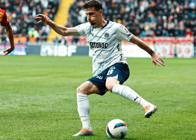 mert hakan yandaş, mert hakan yandaş ne sakatlığı yaşıyor, mert hakan yandaş hastamı, mert hakan yandaş ne hastası, mert hakan yandaşın sakatlığı ne