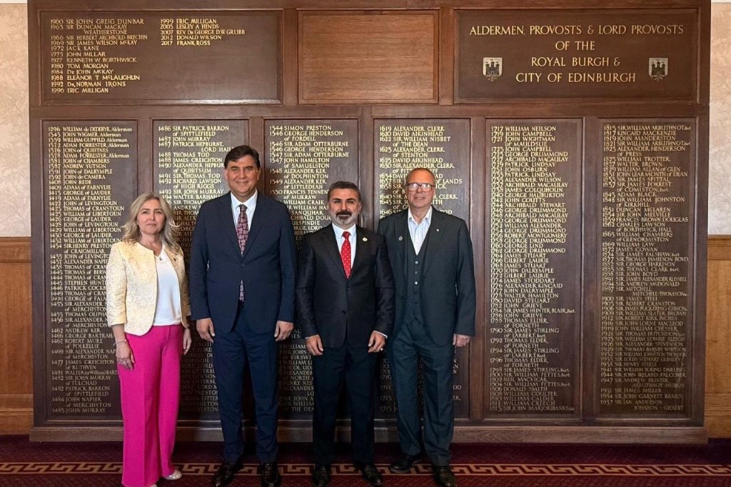 alim karaca iskoçya, alim karaca ve çiğdem karaca, çiğdem karaca iskoçya, fethiye belediyesi iskoçya ziyareti, fethiye belediyesi iskoçya
