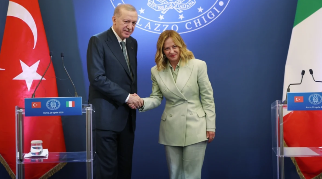 italya türk pasaportlarını iptal etti, italya türk pasaportları, italya pasaport, pasaport, dmm