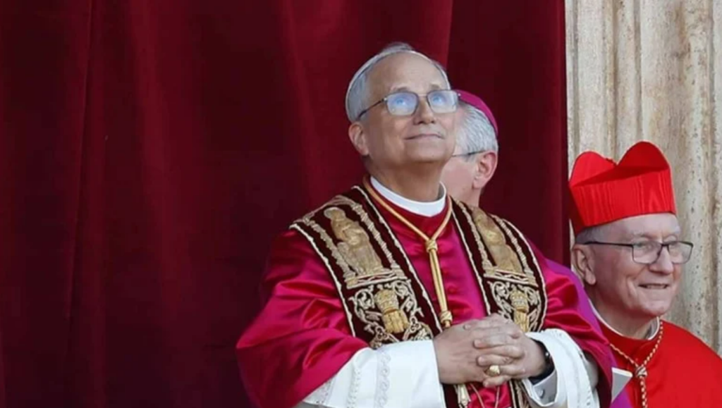 yeni papa kim
yeni papa
vatikan yeni papa
yeni papa seçildi
robert françois prevost