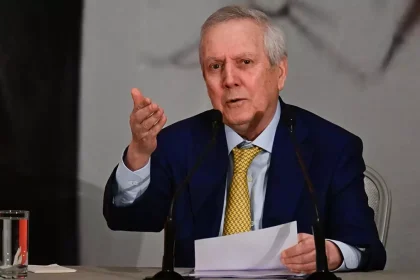 aziz yıldırım aday aziz yıldırım açıklama aziz yıldırım adaylık açıklaması aziz yıldırım aday olacak mı ali koç aziz yıldırım oy farkı