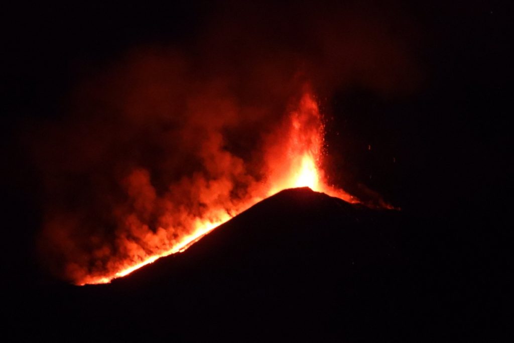 etna yanardağı nerede
etna yanardağı son dakika
etna yanardağı patladı
etna yanardağı en son ne zaman patladı
etna yanardağı
