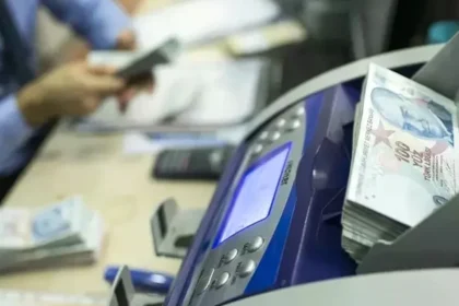 arefe günü resmi tatil mi arefe günü bankalar açık mı 2025 kurban bayramı arefe günü bankalar çalışıyor mu bankalar arefe günü açık mı arefe günü tatil mi