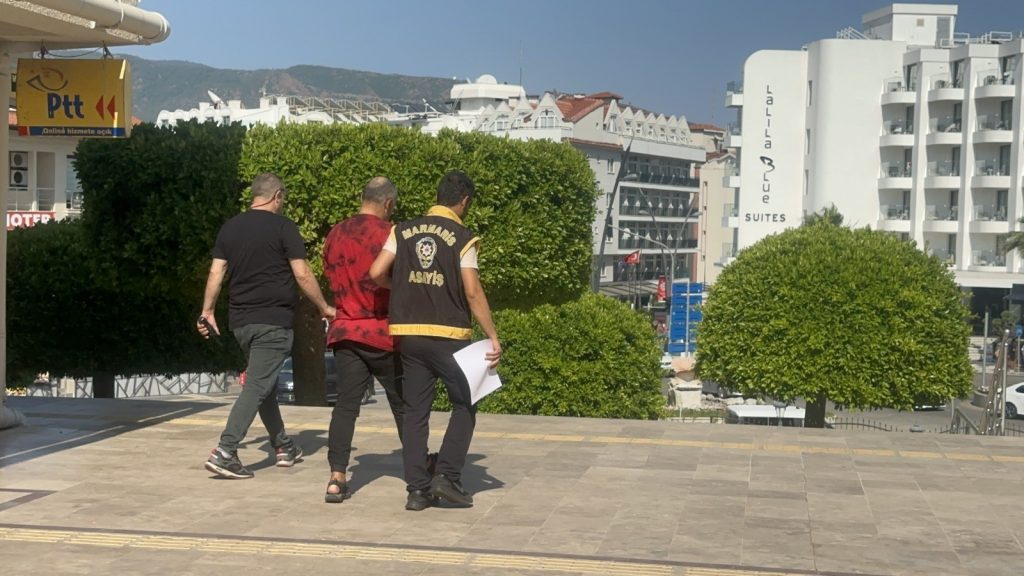 bora kılıç, marmarste müstehcenlik suçu, marmariste fenomen tutuklandı, marmaris bora kılıç, marmaris müstehcenlik suçu