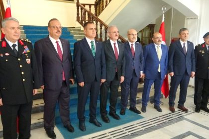 marmaris dans görüntüleri toplantı Münir Karaloğlu muğla muğla valiliği toplantı