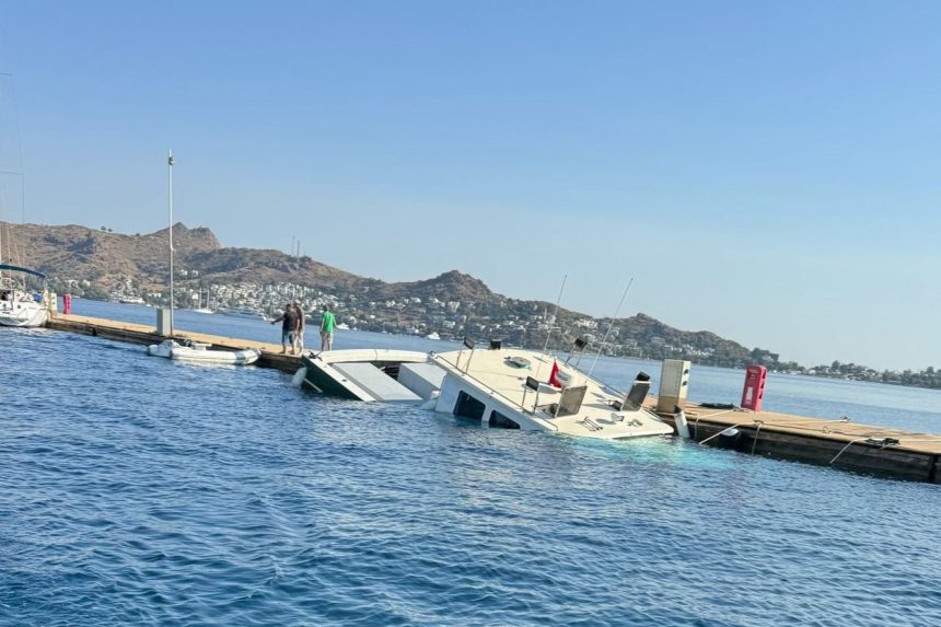 bodrumda şişme bot, bodrum şişme bot, bodrum atık alım teknesi, bodrum tekne kazası, bodrum kaza