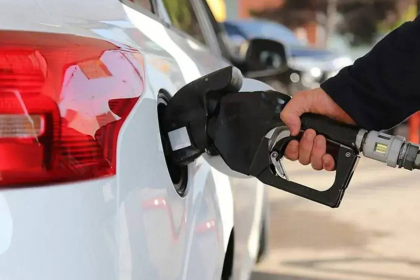 akaryakıta zam, benzin fiyat, motorin fiyatları, motorine zam geldi, benzine zam