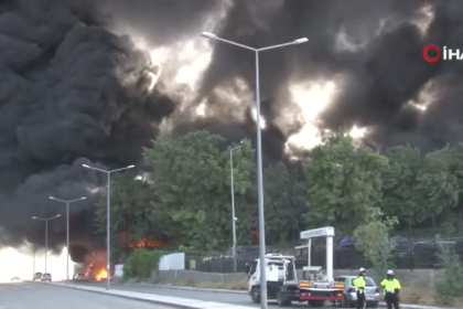 izmir yangın son dakika, izmir son dakika yangın, izmir fabrika yangın, izmir fabrika, izmir haber son dakika