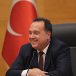 besim dutlulu kimdir besim dutlulu akhisar belediye başkanı manisa belediye başkanı besim dutlulu hangi partiden