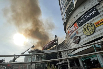 mall of istanbul, mall of istanbul yangın, mall of yangın, mall of istanbul son dakika, mall of istanbul yangın