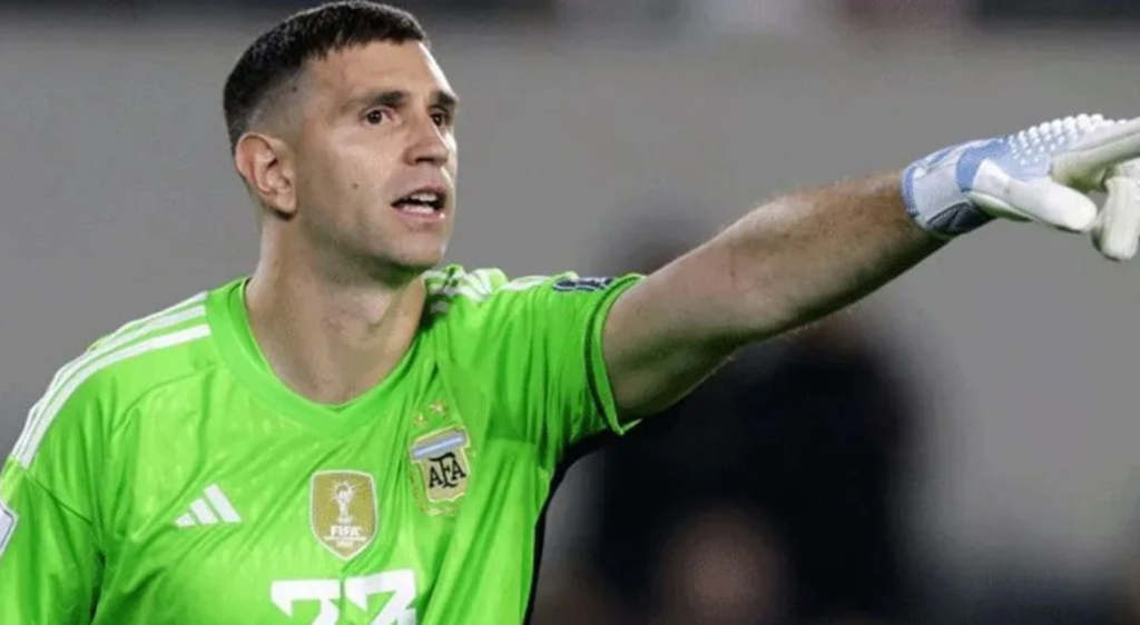 lucas digne, galatasaray transfer, emiliano martinez transfer, lucas digne galatasaray, emiliano martine transfer