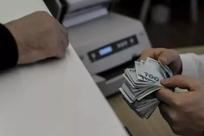 15 temmuz tatil mi, 15 temmuz bankalar açık mı, 15 temmuz bankalar kapalı mı, 15 temmuz ne günü, 15 temmuz bankalar çalışıyor mu