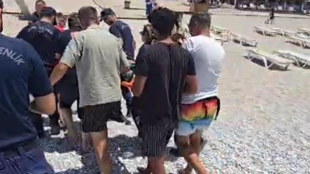 fethiye paraşüt kazası  fethiye paraşüt düştü fethiye yamaç paraşütü kazası