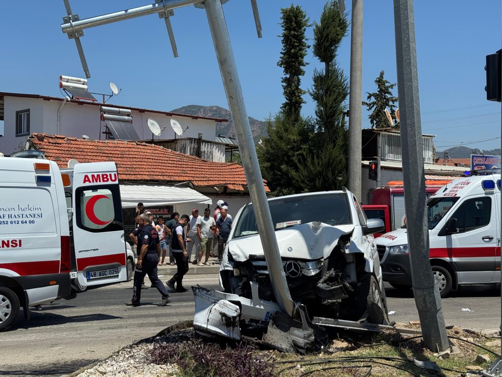 fethiye kaza fethiye trafik kazası fethiye çatalarık kaza