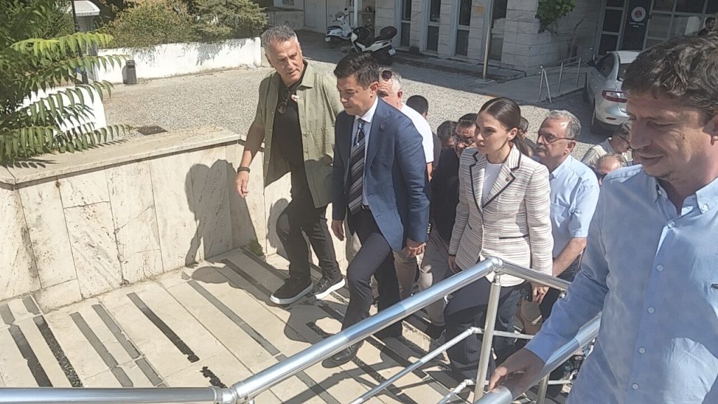 acar ünlü, marmaris belediye başkanı dava, acar ünlü dava, muğla ekrem imamoğlu yürüyüşü, marmaris belediye başkanı acar ünlü