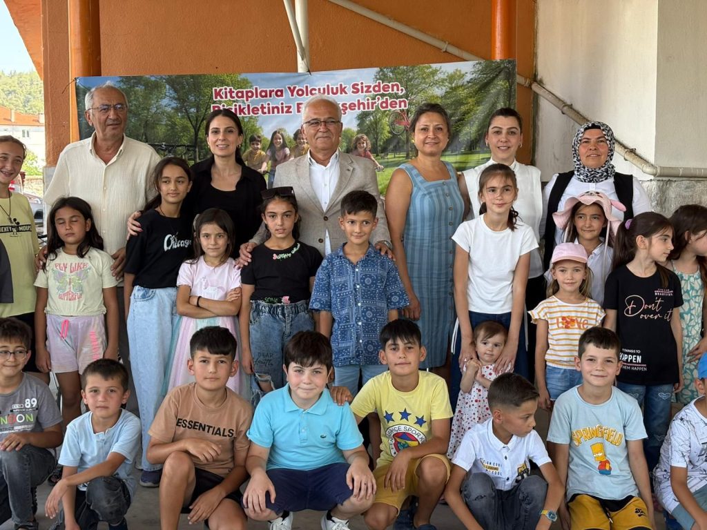 kitaplara yolculuk sizden bisikletiniz büyükşehirden, kavaklıdere, kavaklıdere çocuk kütüphanesi, kavaklıdere bisiklet, kavaklıdere ortaköy muhtarı