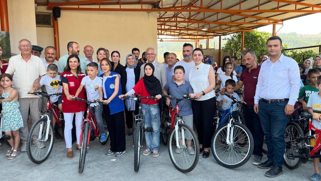 kitaplara yolculuk sizden bisikletiniz büyükşehirden, kavaklıdere, kavaklıdere çocuk kütüphanesi, kavaklıdere bisiklet, kavaklıdere ortaköy muhtarı