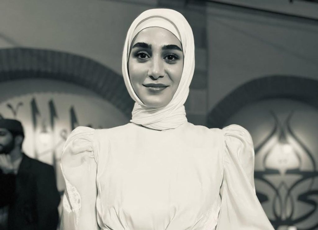 sitare akbaş, cengiz orhonlu, sitare akbaş kimdir, cengiz orhonlu kimdir, sitare akbaş oynadığı diziler