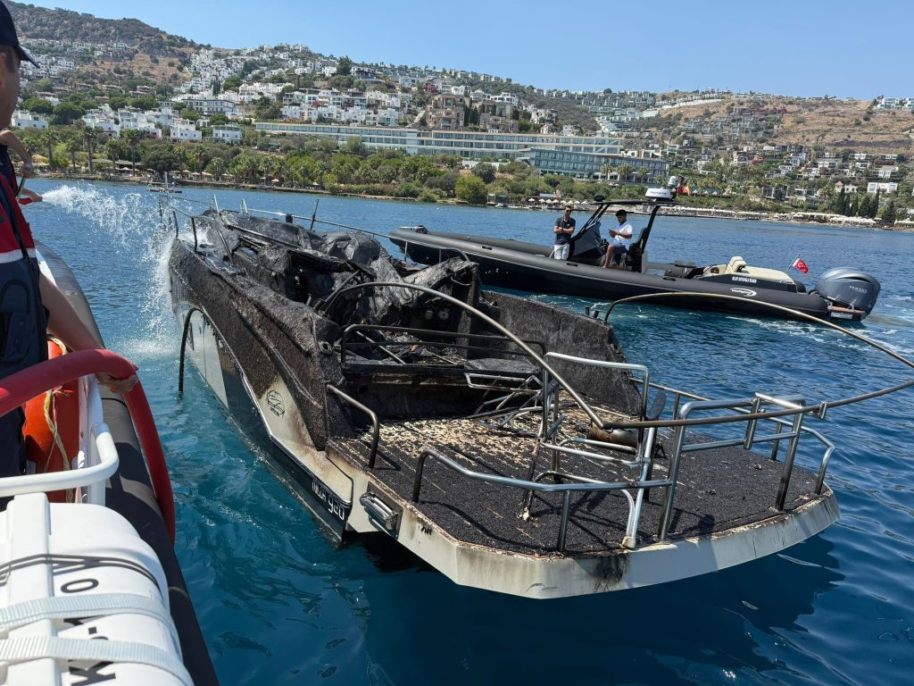 bodrum tekne yangını gündoğan tekne yangın