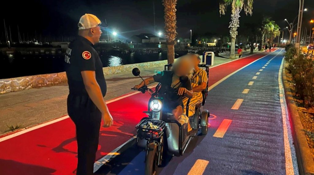 bodrum zabıta, bodrum trafik zabıta, bodrumda kaldırıma park, bodrum, bodrum belediyesi zabıta