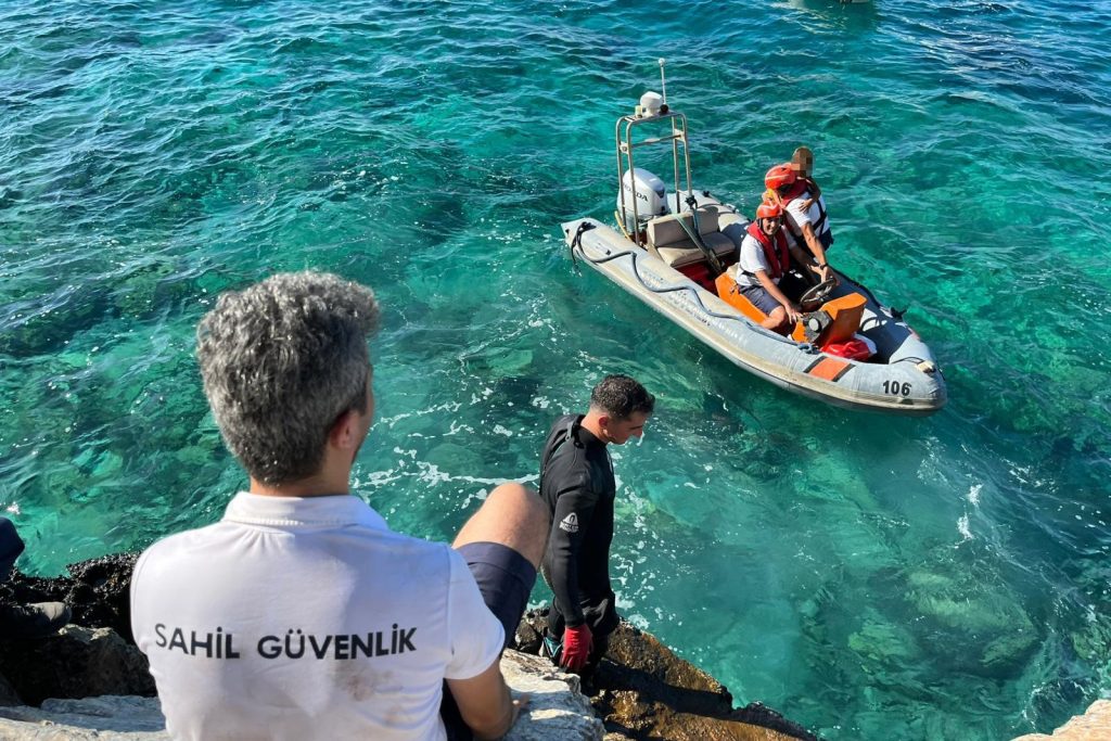 milas batan tekne, milas açıklarında biten tekne, milas ören, milas tekne alabora, milas