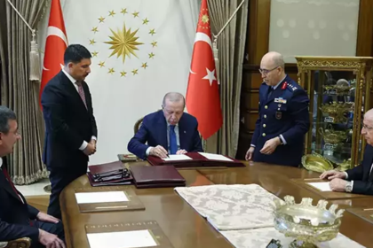 askeri şura 2025, yaş kararları, selcuk bayraktaroglu, genelkurmay başkanı, yas kararlari 2025