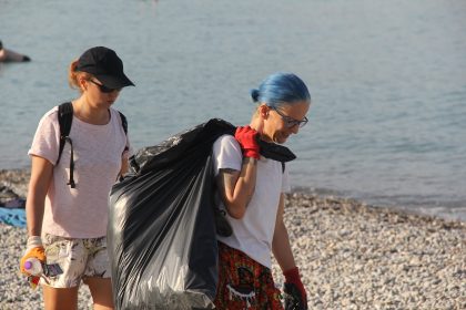 fethiye çalış sahili, fethiye deniz kaplumbağaları, yavru deniz kaplumbağaları, fethiye çöp toplama, fethiye çalış
