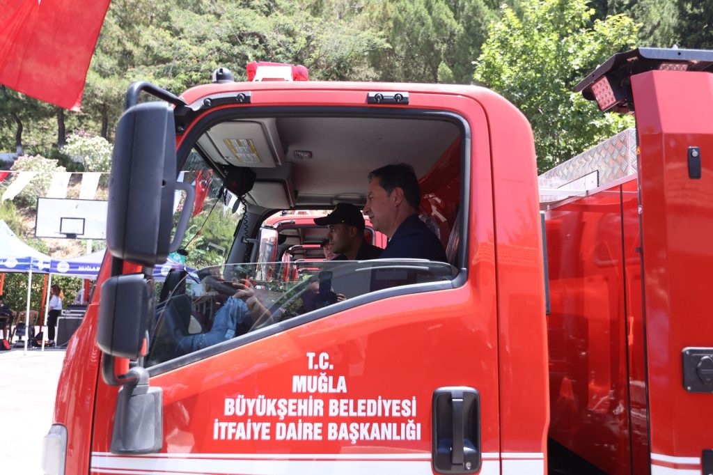 muğla itfaiye, muğla itfaiye filosu, muğla itfaiye aracı, muğla büyükşehir belediyesi itfaiye, muğla büyükşehir belediyesi itfaiye filosu