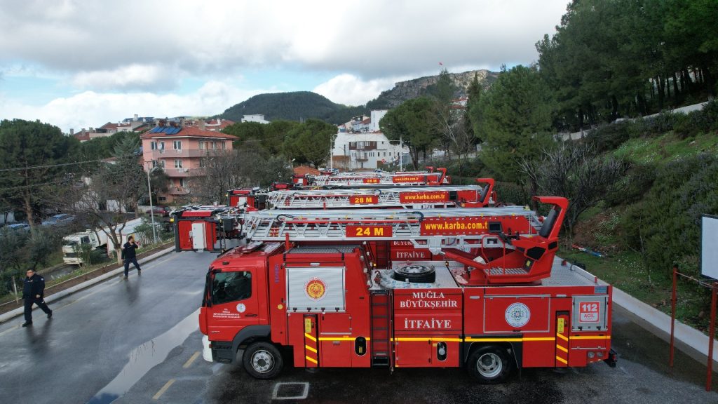 muğla itfaiye, muğla itfaiye filosu, muğla itfaiye aracı, muğla büyükşehir belediyesi itfaiye, muğla büyükşehir belediyesi itfaiye filosu