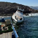 bodrum motoryat, motoryat kayalıklara çarptı, bodrum motoryat kazası, bodrum, bodrum kayalıklar