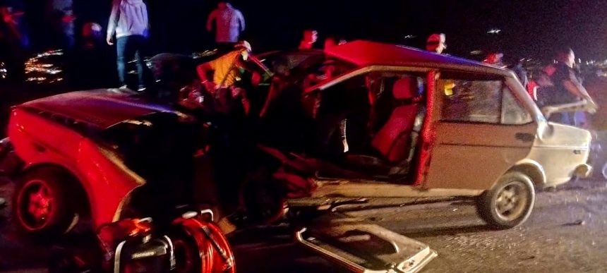 menteşe iki otomobil çarpıştı, menteşe kaza, menteşe trafik kazası, menteşe ,menteşe devetaşı