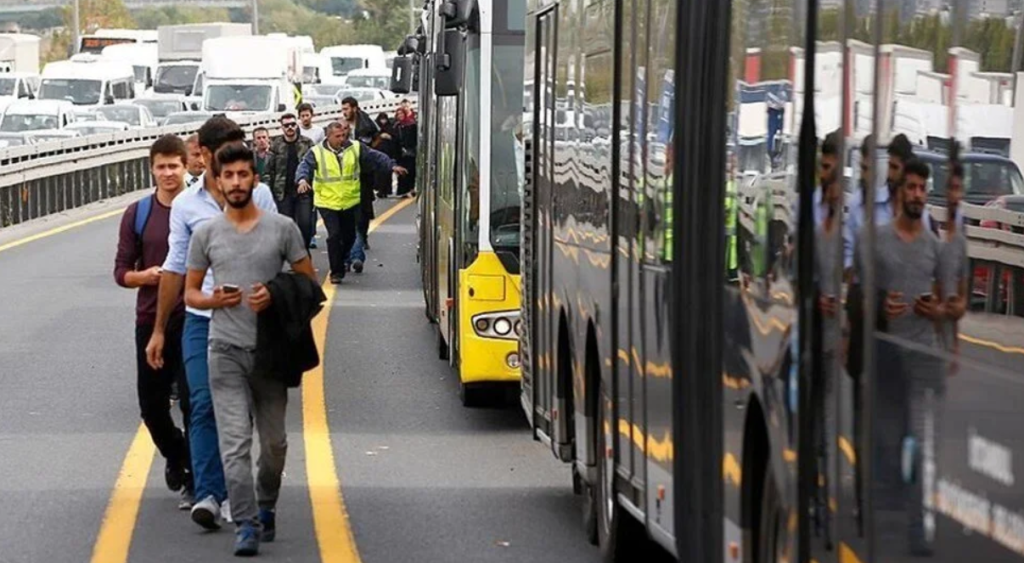 istanbul ulaşım ücretsizmi, istanbulda toplu taşıma ücretsiz mi, 8 eylülde istanbulda toplu taşıma ücretsiz mi, 8 eylülde ulaşım ücretsiz, istanbul toplu ulaşım