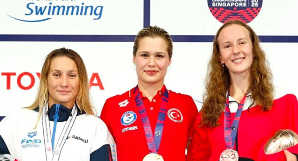 defne kurt, defne kurt kimdir, dünya para yüzme şampiyonası defne kurt, defne kurt neden paralimpik, dünya para yüzme şampiyonası