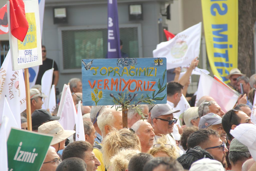 Evrim Rızvanoğlu toprağımızı vermiyoruz mitingi