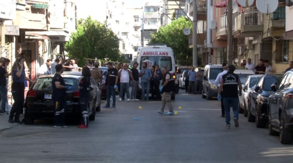 izmir balçova, izmir saldırı, salih işgören polis merkezi, izmir polis, izmirde karakola saldırı